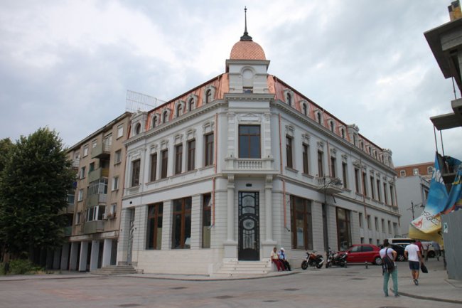 Casa Hrisicos reînvie anii de glorie ai Constanţei, 1990